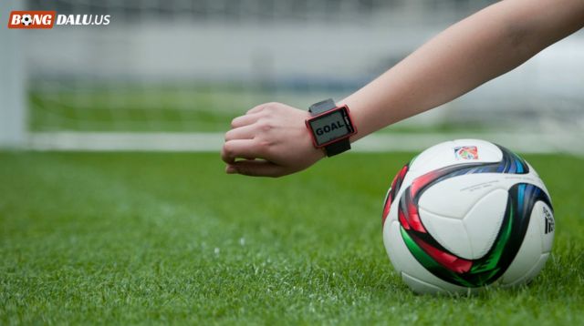Sử dụng công nghệ goal-line sẽ giúp trọng tài tăng độ uy tín Sử dụng công nghệ goal-line sẽ giúp trọng tài tăng độ uy tín